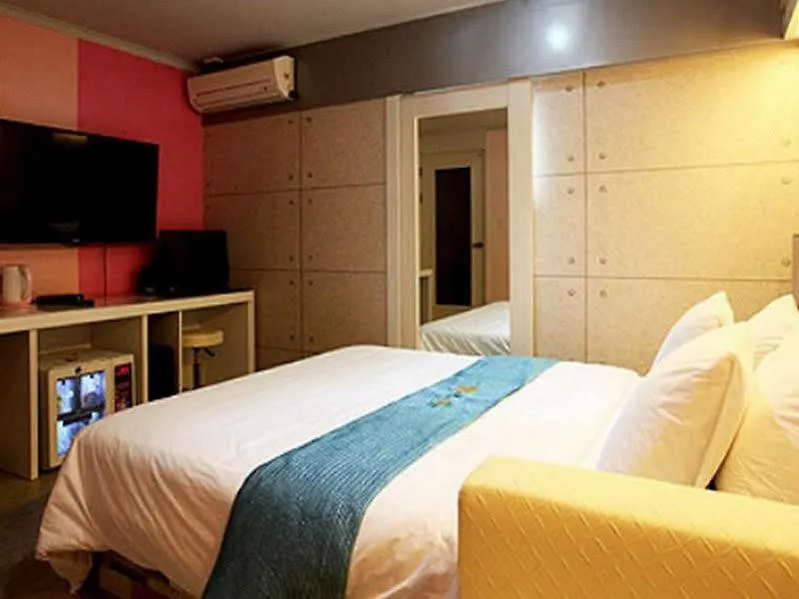Starry Night Hotel Incheon 2*,